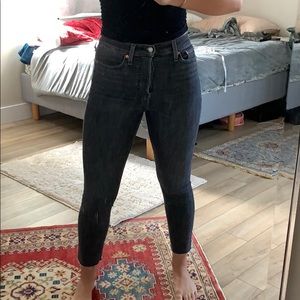 Levi’s Wedgie Skinny Jean size 28 in